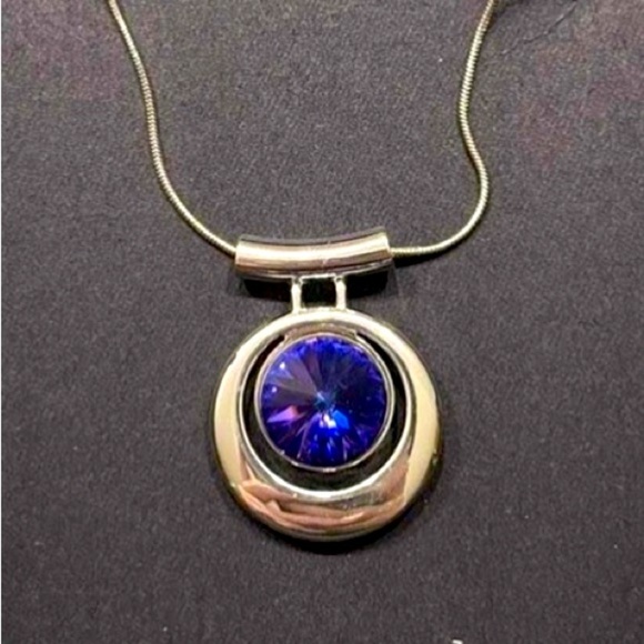 Sterling silver necklace with unique blue pendant - Picture 1 of 4